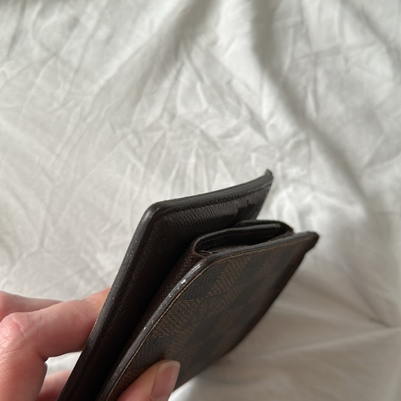 LV Damier Wallet - Picture 14 of 15